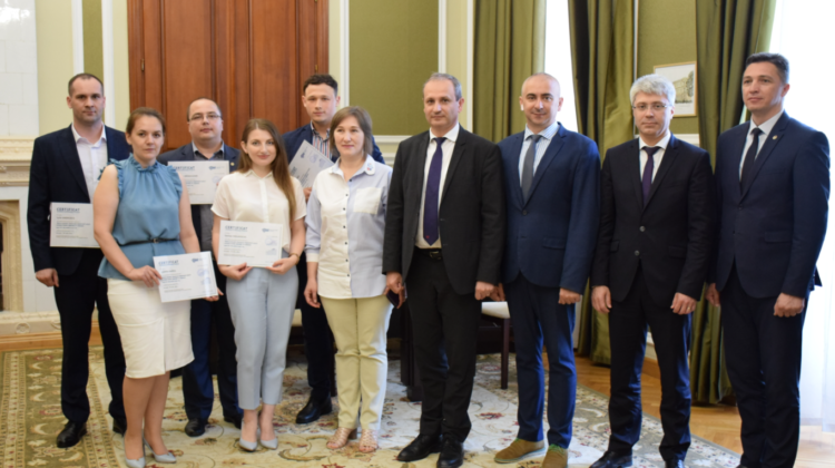 Ofiţerii ARBI, cu DIPLOME de absolvire. Au participat în cadrul unui CURS organizat de UTM