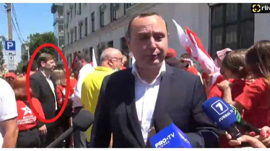 FOTO 3 iepuri dintr-o lovitură pentru pretorul susținut de PSRM, Vlad Melnic! Unde a fost surprins funcționarul