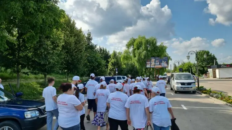 FOTO Mii de oameni au participat la marșuri de mobilizare în toată țara și au îndemnat la vot pentru Partidul „ȘOR”