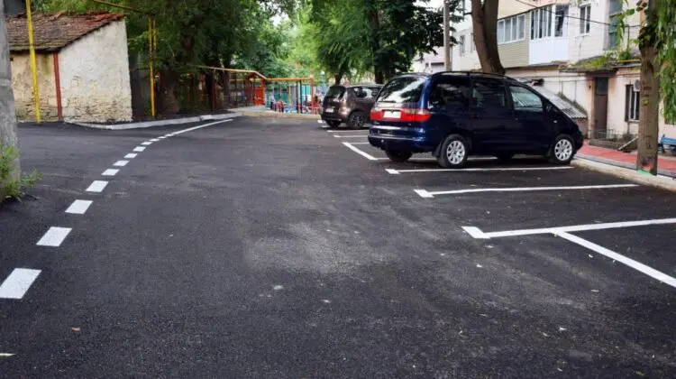 La Orhei, au loc lucrări de reparații de amploare ale curților de bloc
