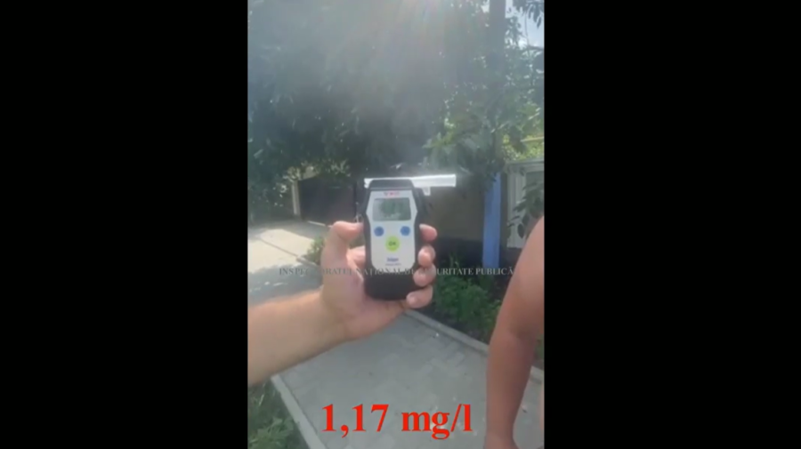 VIDEO BEAT la volan în PLINĂ zi. Șoferul avea o concentrație de ALCOOL în aerul expirat de 1,17 mg/l