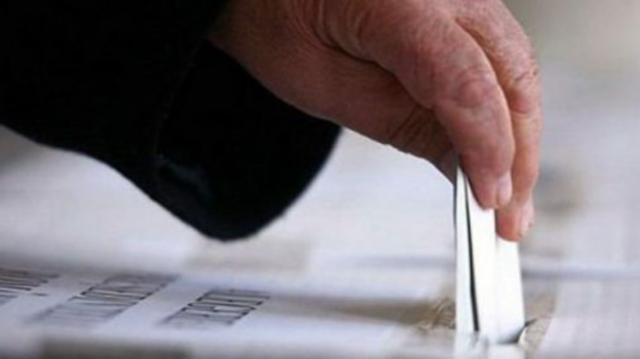 Tinerii nu vor să iasă la votare? Bătrânii, ca de obicei, cei mai ACTIVI