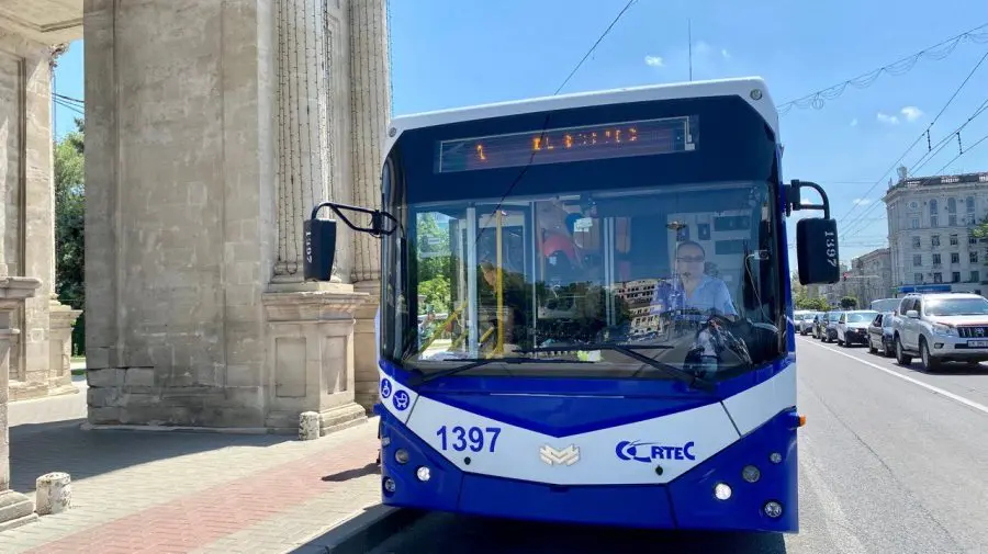 Centrul Chișinăului va fi închis și astăzi: Află cum circulă transportul public