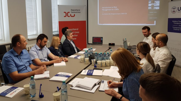 DCU beneficiază de expertiză internațională în domeniul managementului riscului. Suport de la USAID