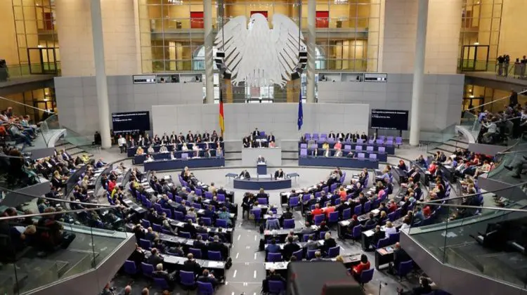 Condiții și oportunități! Studenții moldoveni au șansa să ajungă în Parlamentul Germaniei pentru un stagiu de practică