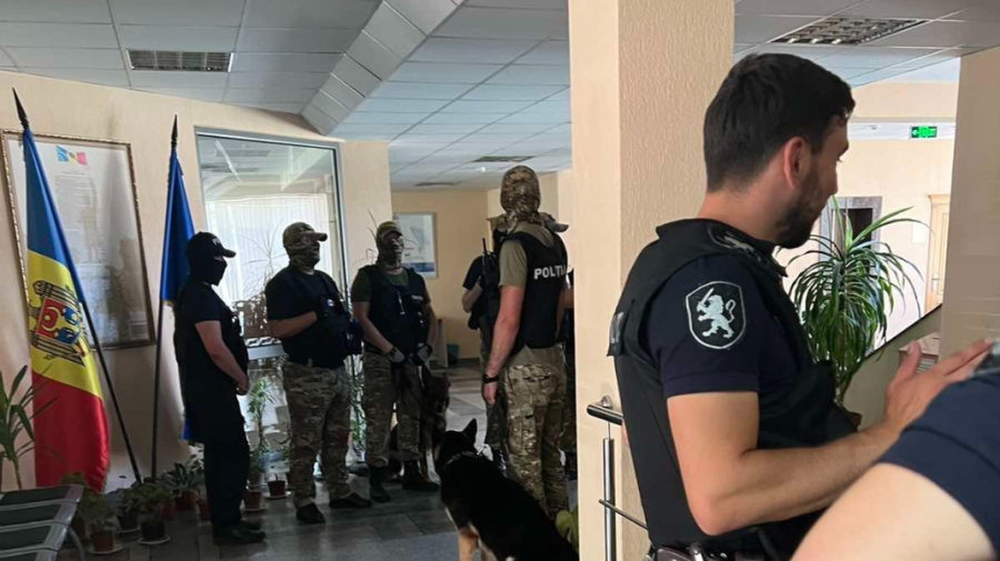 N-au găsit nimic! Autorul alarmei false de la Judecătoria Chișinău, sediul Buiucani riscă să facă pușcărie