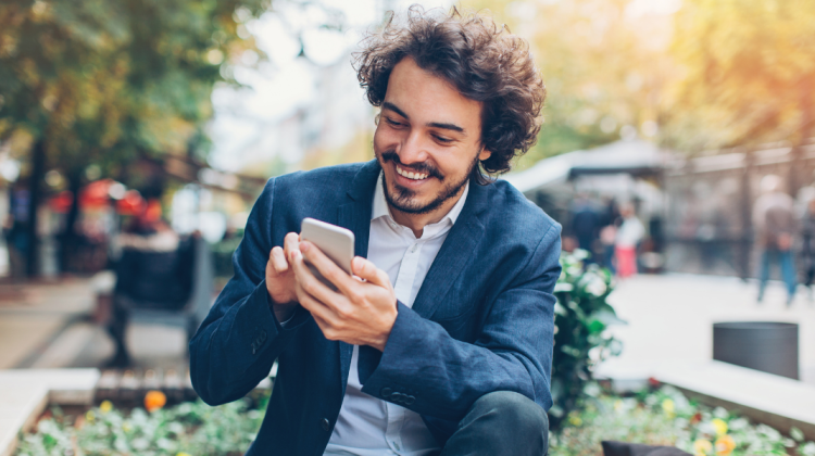Top 10 cel mai profitabile aplicații de smartphone! Cât de „gratuite” sunt programele tale favorite
