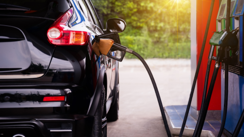 Noi scumpiri la pompă! Cât vor costa pe 3 septembrie carburanții