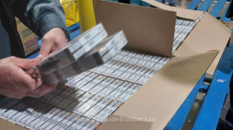 Un fost și un actual angajat vamal – reținuți! Ar fi implicați într-o schemă de contrabandă cu țigări