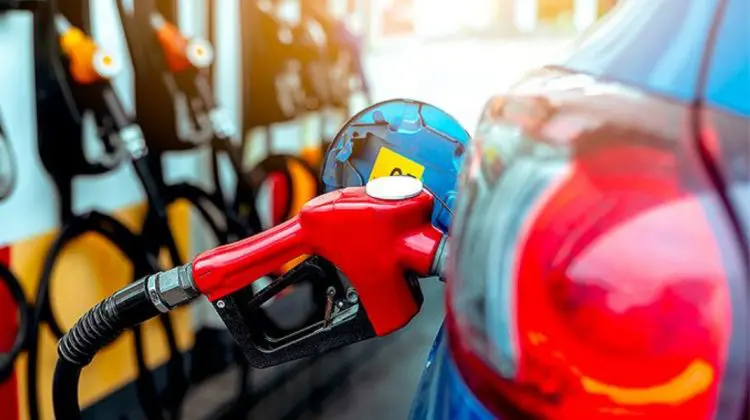 PREȚ CARBURANȚI 28 iulie. Cât va costa motorina și benzina joi