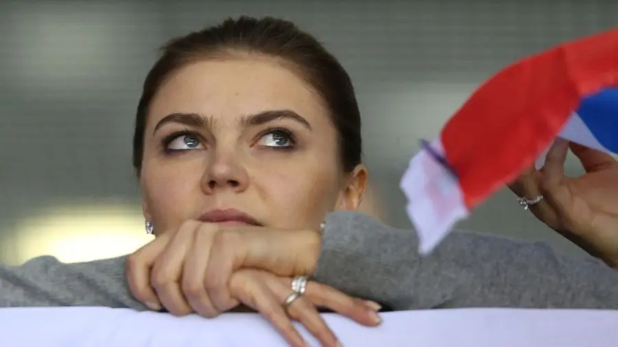 Kabaeva, amanta lui Putin, ar fi din nou însărcinată. Liderul Kremlinului s-ar fi enervat când a aflat genul copilului