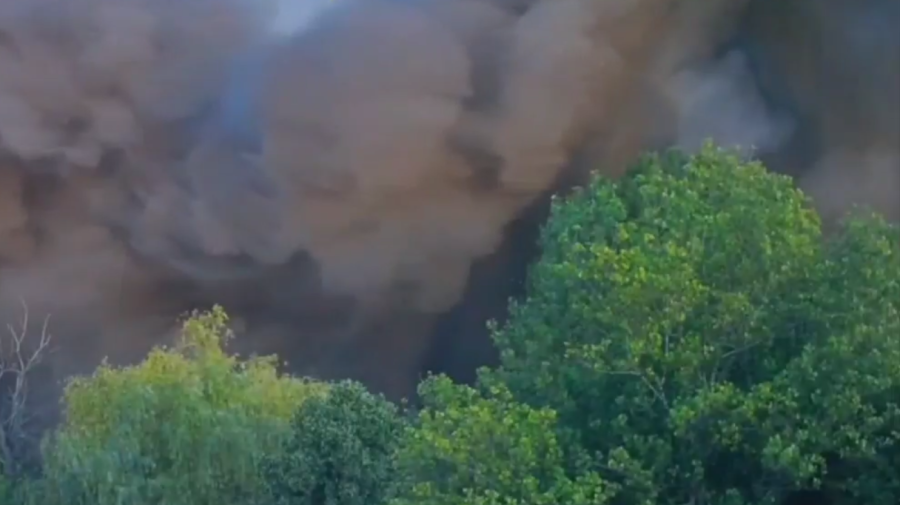 VIDEO Infern la Kramatorsk: Orașul, cuprins de fum și flăcări dimineața