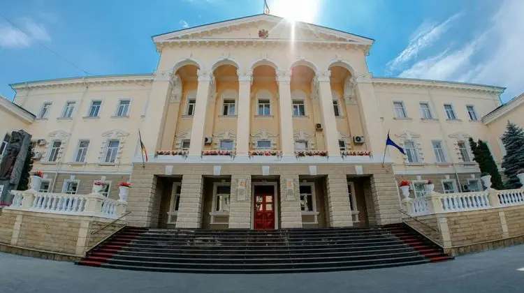 Mai multă securitate pentru angajați! MAI va pedepsi dur persoanele care vor jigni polițiștii