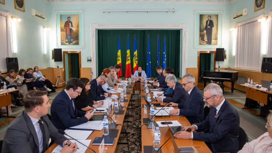 VIDEO Guvernul a creat Consiliul coordonator pentru asigurarea securității informaționale. Cu ce se va ocupa acesta