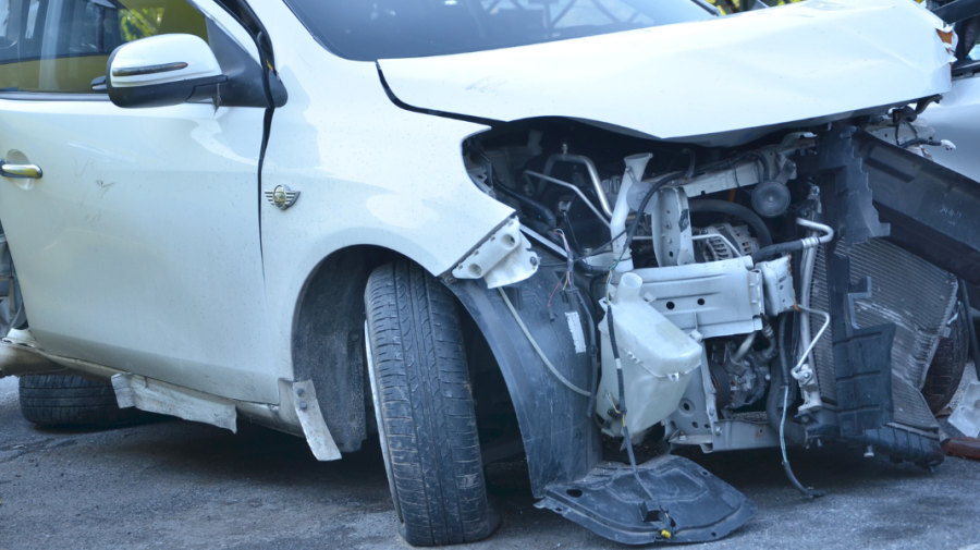 Vremea de coșmar nu-i sperie pe șoferi! 35% din totalul accidentelor sunt produse din cauza vitezei excesive