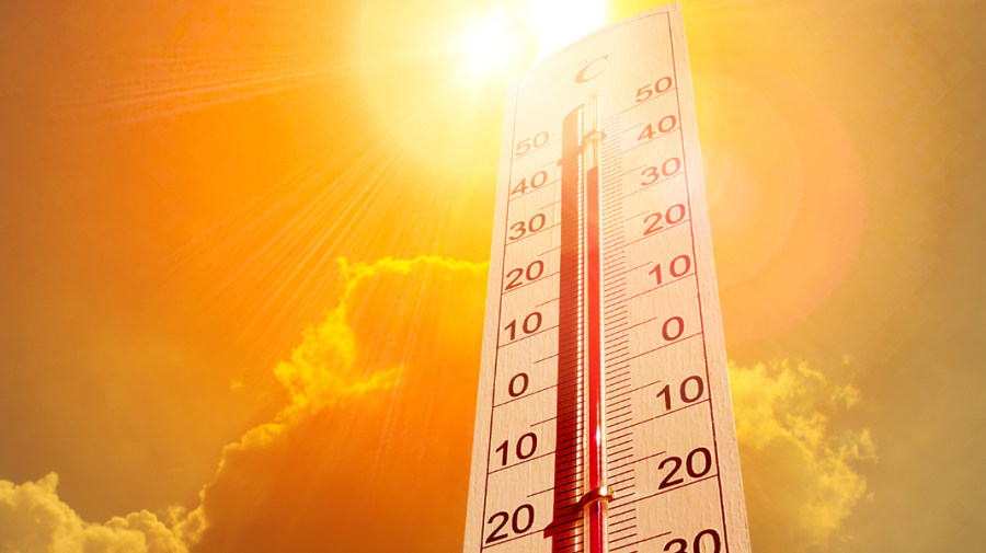 După doi stropi de ploaie, CANICULA „atacă” sudul și centrul țării! Când vor fi 35°C