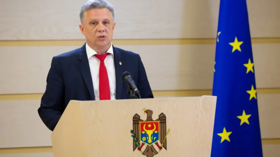 Fracțiunea Partidului „ȘOR” cere ca tinerii de până la 25 de ani să fie scutiți de impozitul pe venit