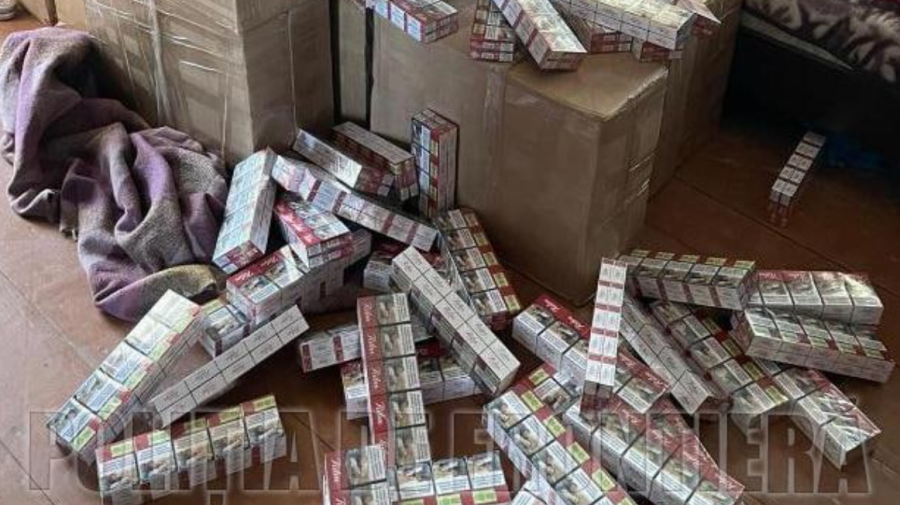 Remunerau un polițist de frontieră pentru a trece ilegal frontiera! Cei șapte membri ai grupului – pe banca acuzaților
