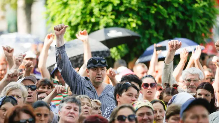 REZOLUȚIE: Peste 2 mii de susținători ai Marinei Tauber au cerut demisia imediată a lui Dumitru Robu de la șefia PG