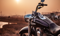 Viteză excesivă și fuga de poliție: șase motocicliști au ajuns în atenția oamenilor legii
