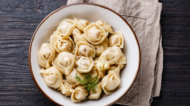 FOTO Zeci de kilograme de pelmeni cu bacterii – la un pas să ajungă în magazine! Ce spune ANSA
