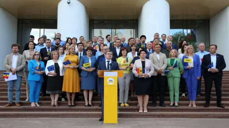 VIDEO Reprezentanții partidelor extraparlamentare: Activitatea PAS este ineficientă și populistă