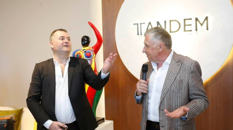 FOTO Moldovenii au succes în România. Mobila TANDEM a reușit să treacă Prutul. Un showroom deosebit la București