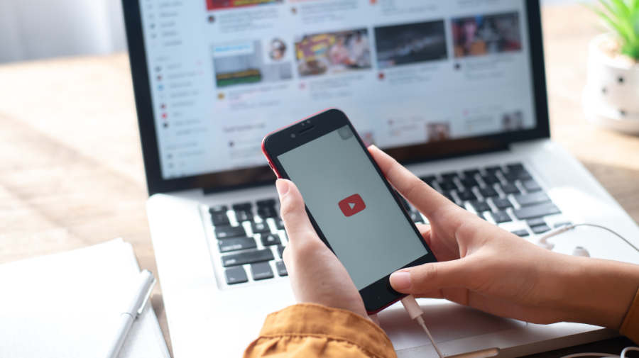 Australia va interzice YouTube pentru tinerii sub 16 ani