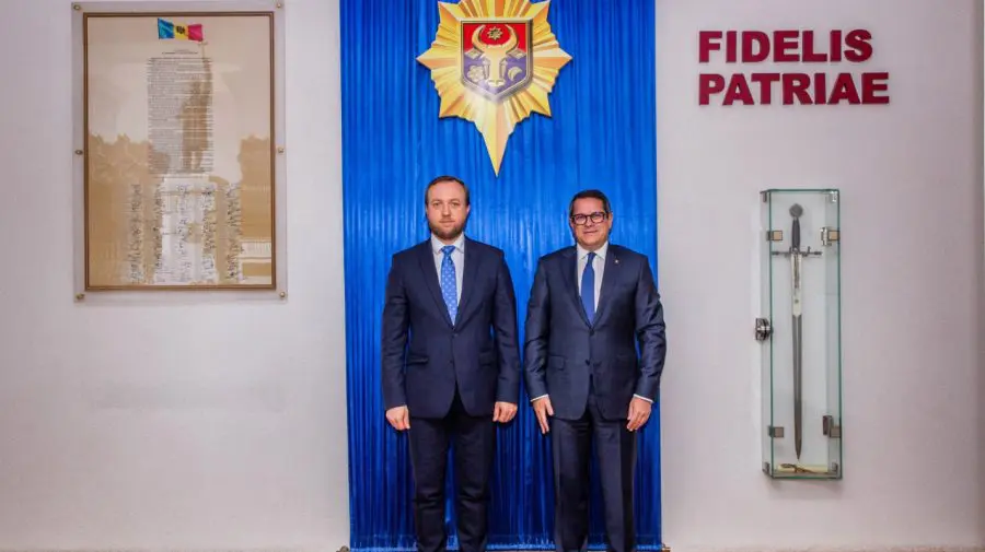 Întrunirea serviciilor secrete moldo-române. Șefii SIS și SRI și-au dat întâlnire la Chișinău. Ce au pus la cale?