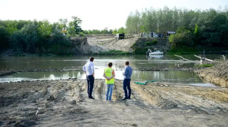 FOTO Etapa lucrărilor podului Bumbăta-Leova care ar trebui să fluidizeze transportul de mărfuri de mare tonaj
