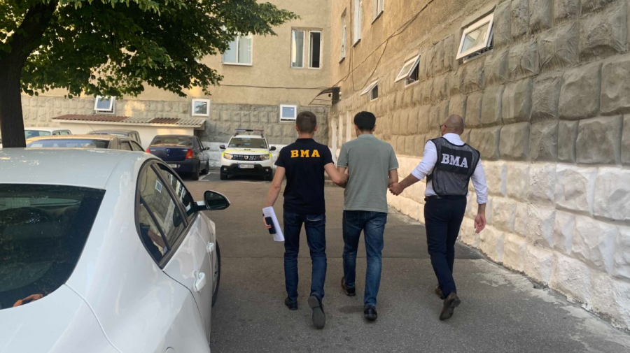 Un cetățean străin – reținut la Chișinău! Bărbatul se afla în căutare internațională