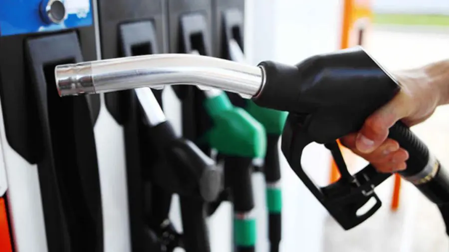 Vom avea ieftiniri și în weekend! Cât vor costa carburanții