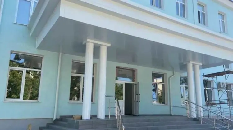FOTO Primul clopoțel va suna diferit! Elevii unui liceu din Capitală vor începe anul școlar într-un edificiu nou