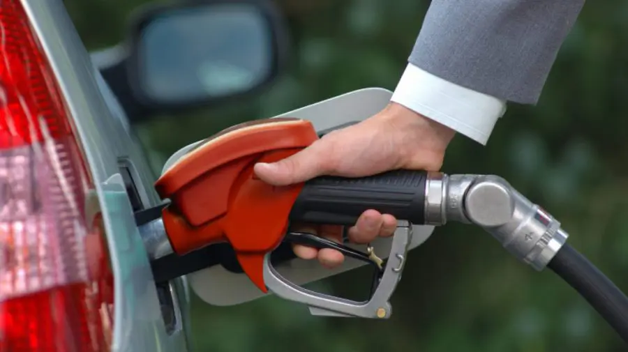 Benzina și motorina se ieftinesc din nou! PREȚ CARBURANȚI 9 august