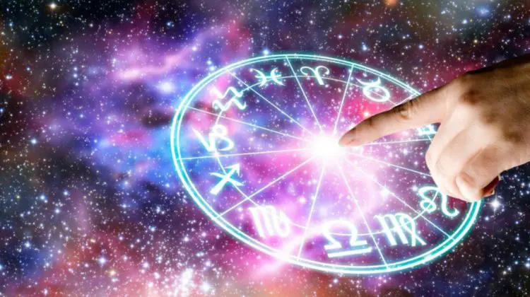 HOROSCOP 16 august: Taurii își vor rezolva unele probleme, iar Scorpionii vor avea parte de o surpriză
