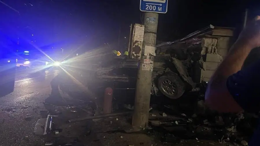 FOTO Accident grav, în Capitală! Două persoane au fost rănite
