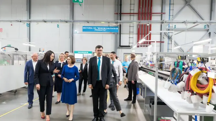 FOTO Fără hărțuire și controale abuzive din partea statului, asta le-a promis Maia Sandu rezidenților ZEL Bălți