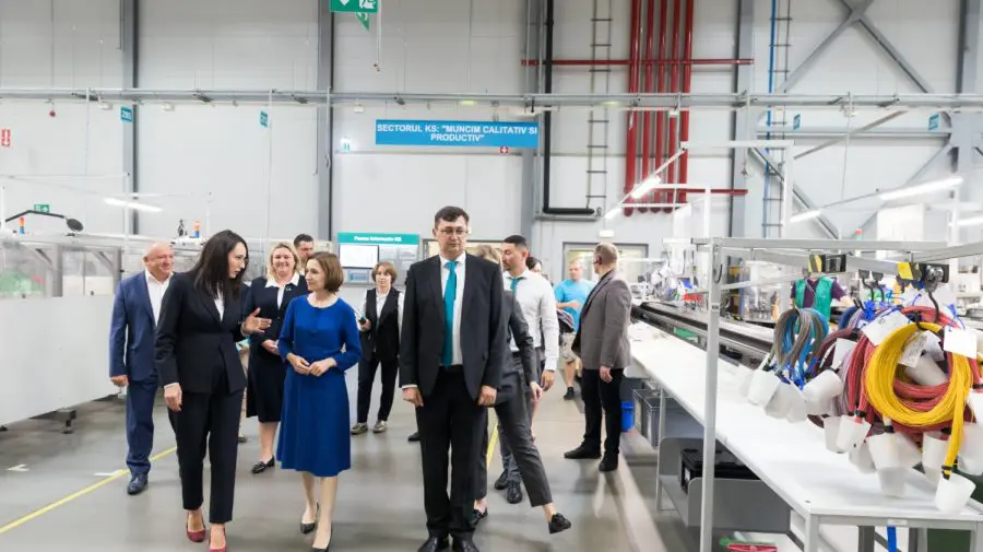 FOTO Fără hărțuire și controale abuzive din partea statului, asta le-a promis Maia Sandu rezidenților ZEL Bălți