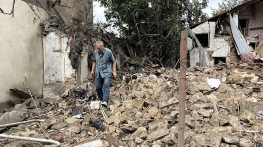 VIDEO Oamenii, îndemnați să facă provizii de apă și hrană. Ultimul zid al Odesei intră în stare de asediu pentru 2 zile