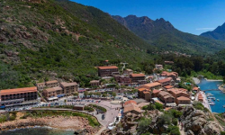 Sardinia, transformată în „Insula Diavolului”. Italia mută zeci de mafioți și teroriști într-o închisoare
