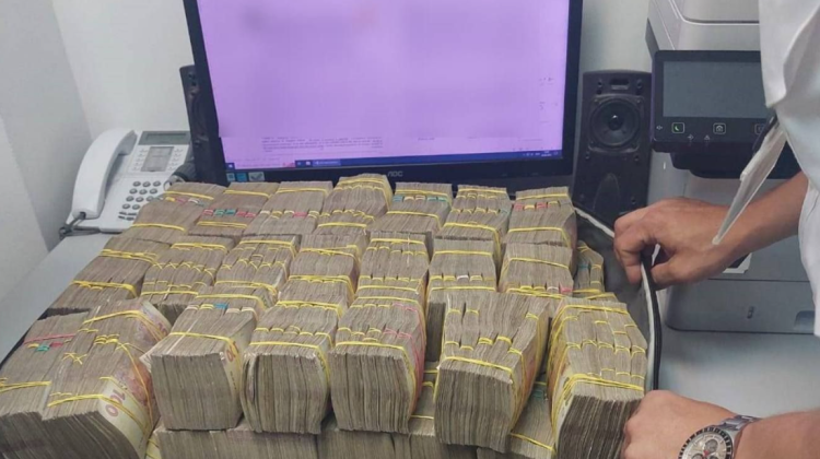 A încercat să fugă în Turcia. Ce au găsit polițiștii de frontieră în bagajul unui cetățean al Federației Ruse