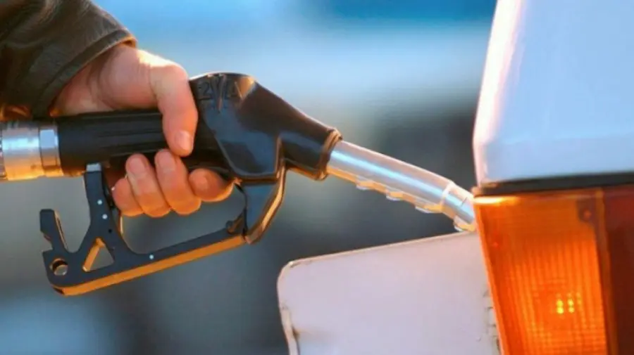 ANRE anunță o ieftinire modestă. Cât va costa motorina joi