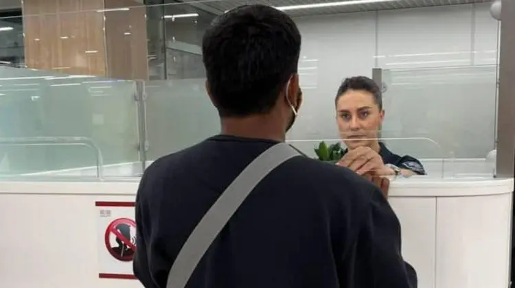 FOTO Ingeniozitatea unui indian: A vrut să intre în Moldova cu acte ucrainene falsificate