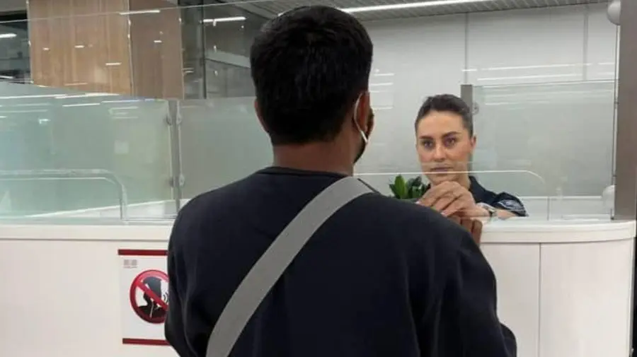 FOTO Ingeniozitatea unui indian: A vrut să intre în Moldova cu acte ucrainene falsificate