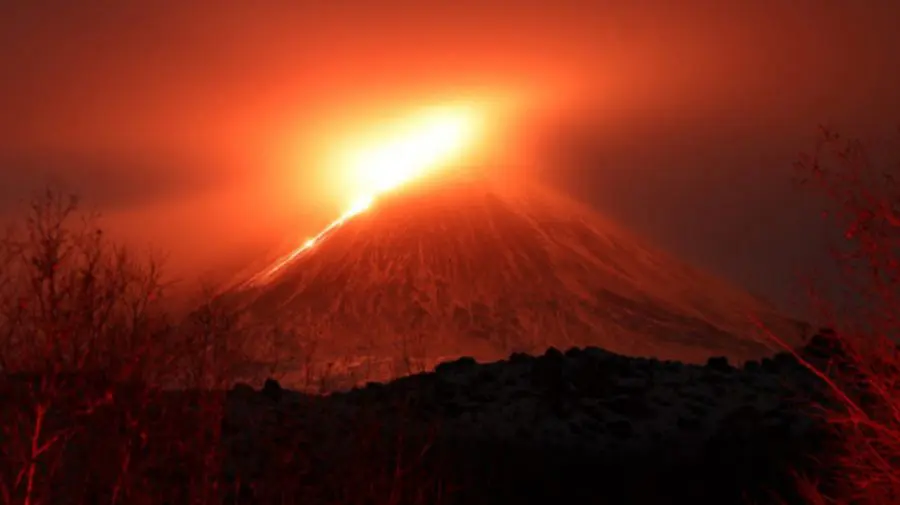 Opt alpiniști au murit în Kamceatka: Au vrut să escaladeze cel mai înalt vulcan activ din Eurasia