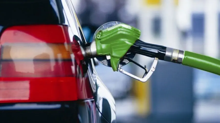Motorina și benzina – mai ieftine! Cât vor costa carburanții marți