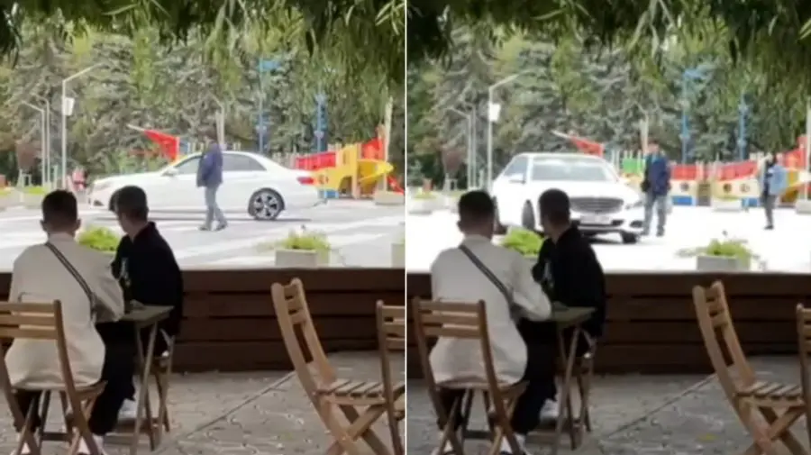 VIDEO Fapta rușinoasă a unui șofer: A intrat cu mașina pe havuzul din Parcul „La Izvor”