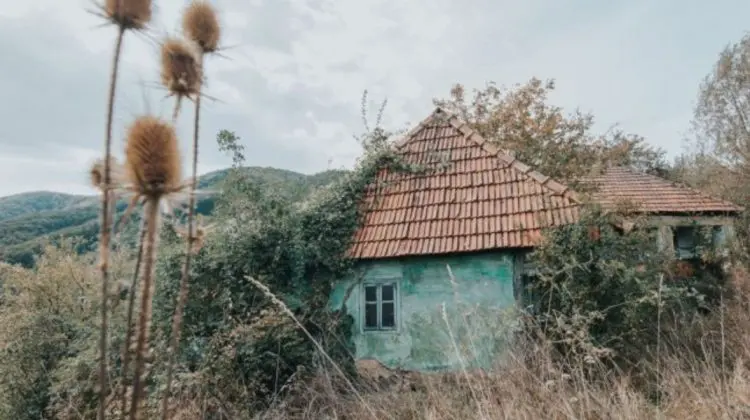 Durerea moldovenilor, în fotografii: La Muzeul Național de Artă a fost inaugurată o expoziție despre satele-fantomă