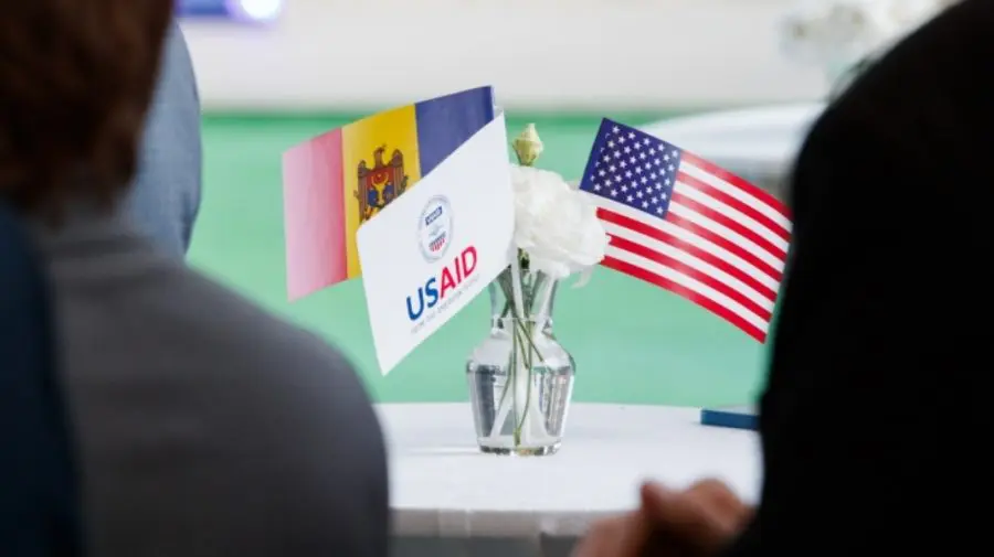 VIDEO Directorul USAID Moldova, la 30 ani de parteneriat: Am fost martor la exemple uimitoare. De la vin la robotică”.