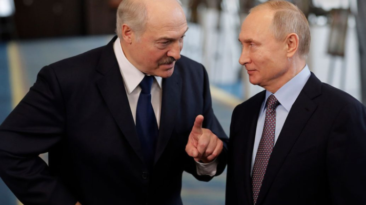 VIDEO Președintele Belarusului a comentat plecarea în masă a cetățenilor din Rusia: Ei bine, lasă-i să fugă